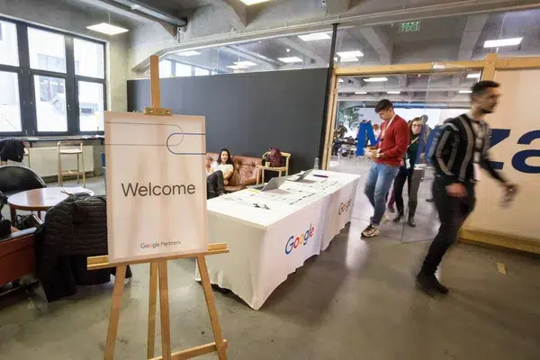 ¿Cómo puede ayudarte una agencia Google Partner? GOOGLE ADS-EXPERIENCIA